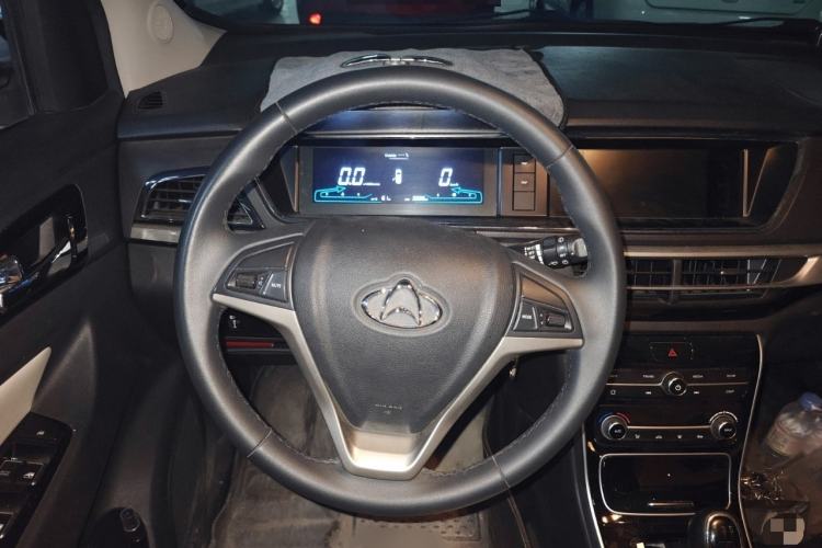 Used CHANGAN KAICHENG Oushang A600 2018 1.5L Manual Luxury Model Steering Wheel