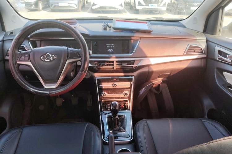 Used CHANGAN KAICHENG Oushang A600 2018 1.5L Manual Elite Version Center Console