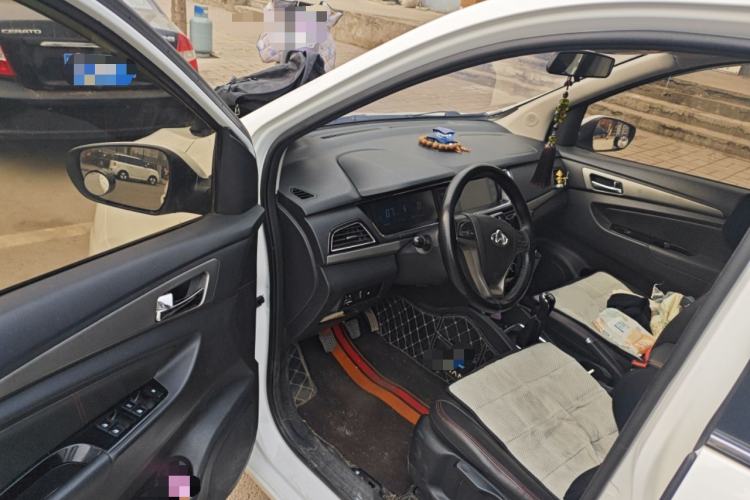 Used CHANGAN KAICHENG Oushang A600 2018 1.5L Manual Luxury Model Driver Seat