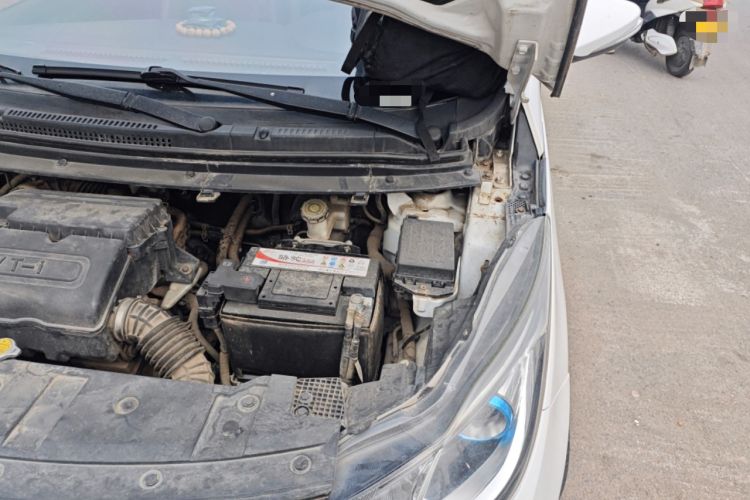 Used CHANGAN KAICHENG Oushang A600 2018 1.5L Manual Luxury Model Engine Bay Left