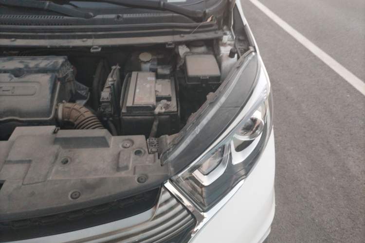 Used CHANGAN KAICHENG Oushang A600 2018 1.5L Manual Elite Version Engine Bay Left