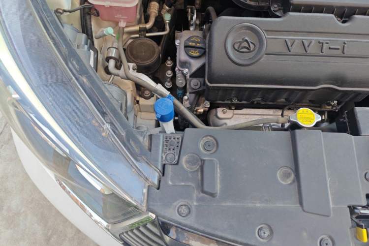 Used CHANGAN KAICHENG Oushang A600 2018 1.5L Manual Luxury Model Engine Bay Right
