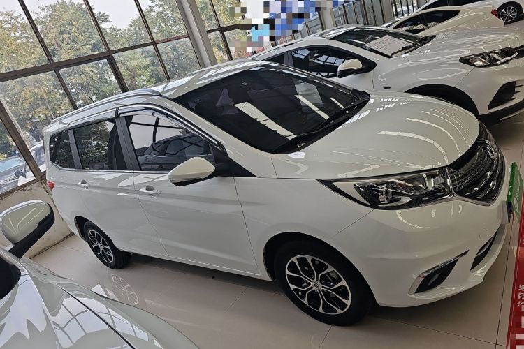 Used CHANGAN KAICHENG Oushang A600 2018 1.5L Manual Luxury Model Exterior 2