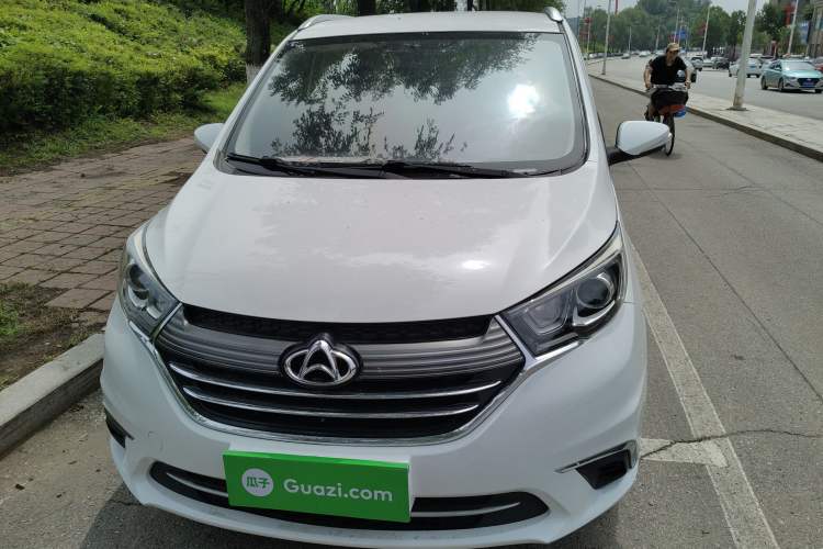 Used CHANGAN KAICHENG Oushang A600 2018 1.5L Manual Elite Version Exterior 2