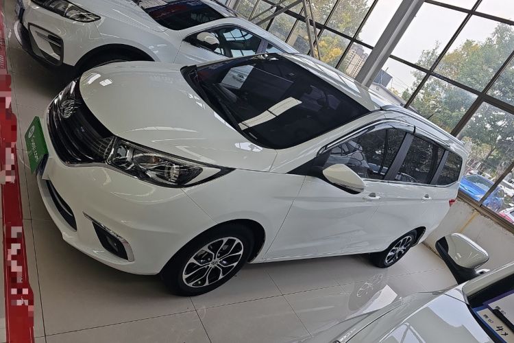 Used CHANGAN KAICHENG Oushang A600 2018 1.5L Manual Luxury Model Exterior 5
