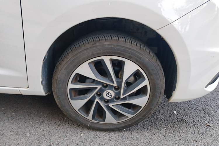 Used CHANGAN KAICHENG Oushang A600 2018 1.6L Automatic Elite Model Exterior 7