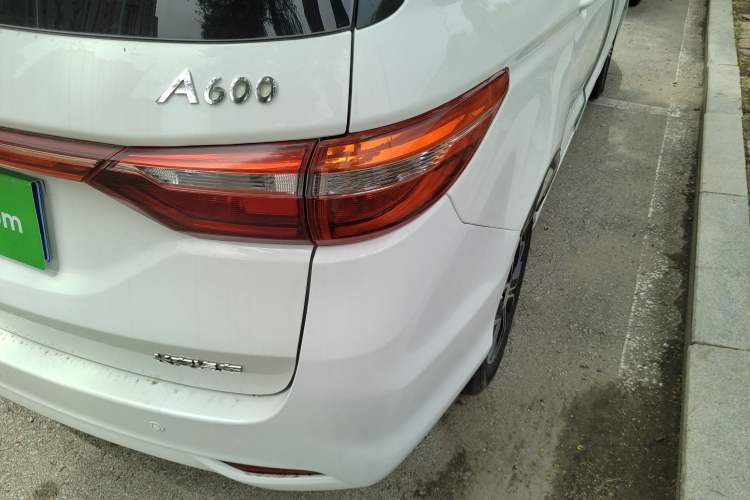 Used CHANGAN KAICHENG Oushang A600 2018 1.5L Manual Elite Version Exterior 7