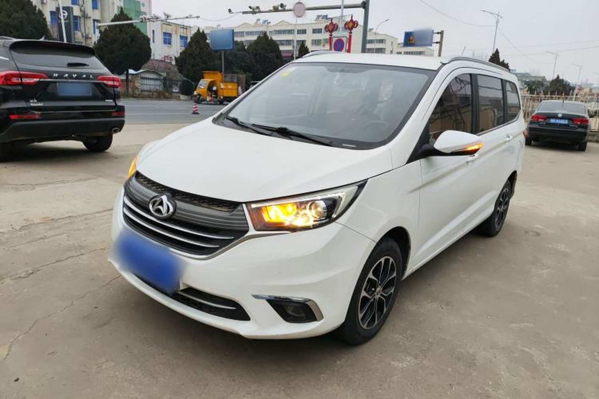 Used CHANGAN KAICHENG Oushang A600 2018 1.5L Manual Luxury Model Front Left 45 Deg