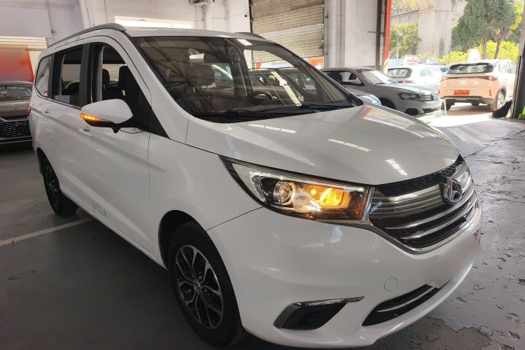 Used CHANGAN KAICHENG Oushang A600 2018 1.5L Manual Elite Version Front Right 45 Deg