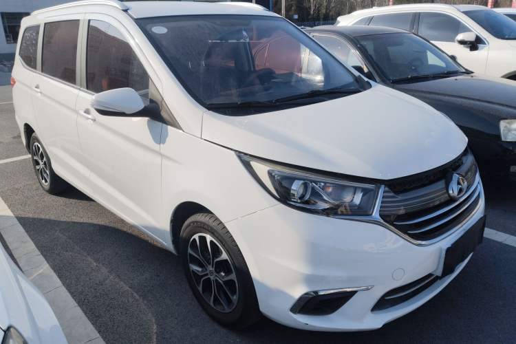 Used CHANGAN KAICHENG Oushang A600 2018 1.5L Manual Elite Version Front Right 45 Deg