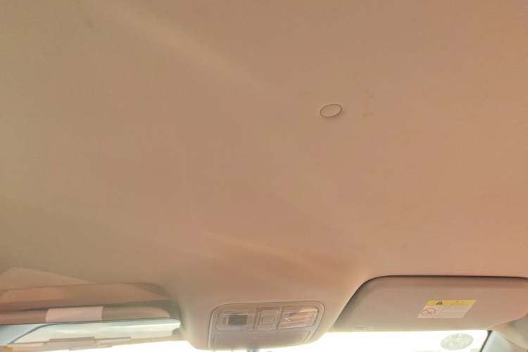 Used CHANGAN KAICHENG Oushang A600 2018 1.5L Manual Elite Version Headliner