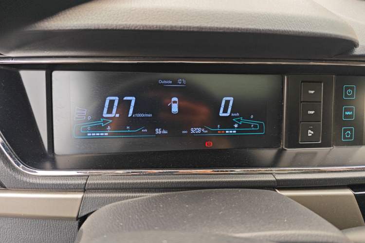 Used CHANGAN KAICHENG Oushang A600 2018 1.5L Manual Luxury Model Instrument Cluster