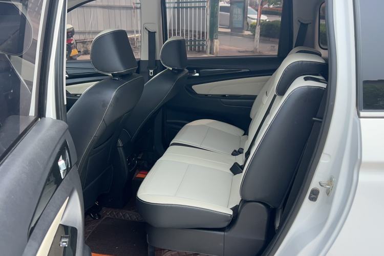Used CHANGAN KAICHENG Oushang A600 2018 1.6L Automatic Luxury Model Interior 2