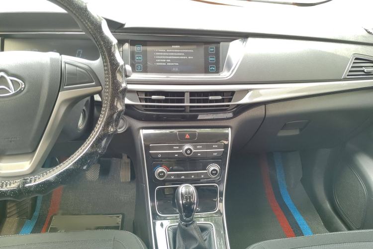 Used CHANGAN KAICHENG Oushang A600 2018 1.5L Manual Elite Version Interior 3