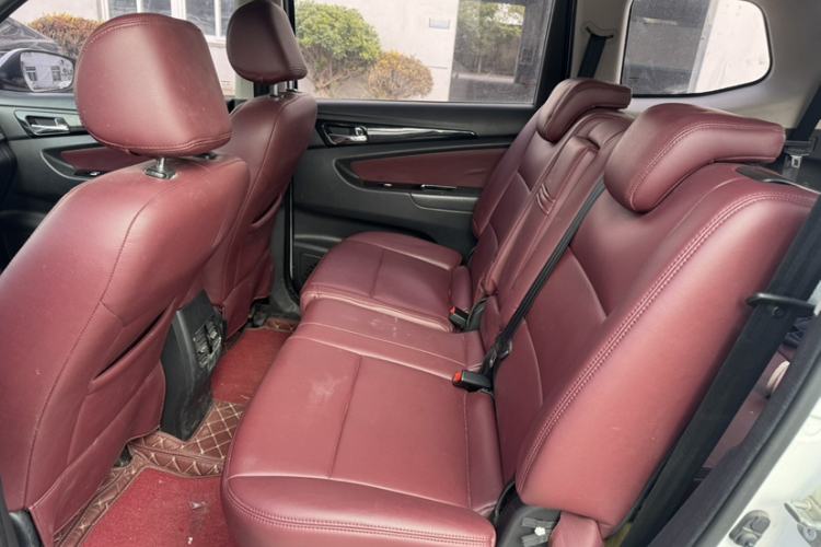 Used CHANGAN KAICHENG Oushang A600 2018 1.5L Manual Luxury Model Interior 5