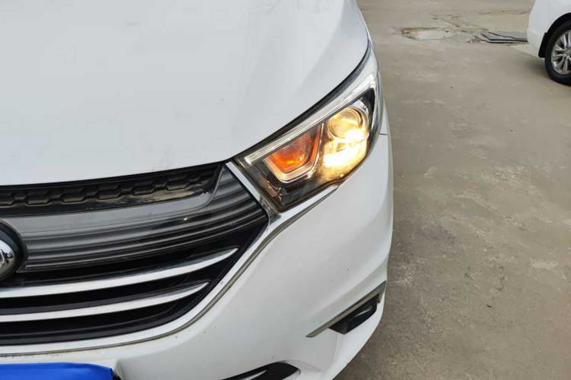 Used CHANGAN KAICHENG Oushang A600 2018 1.5L Manual Luxury Model Left Front Headlight