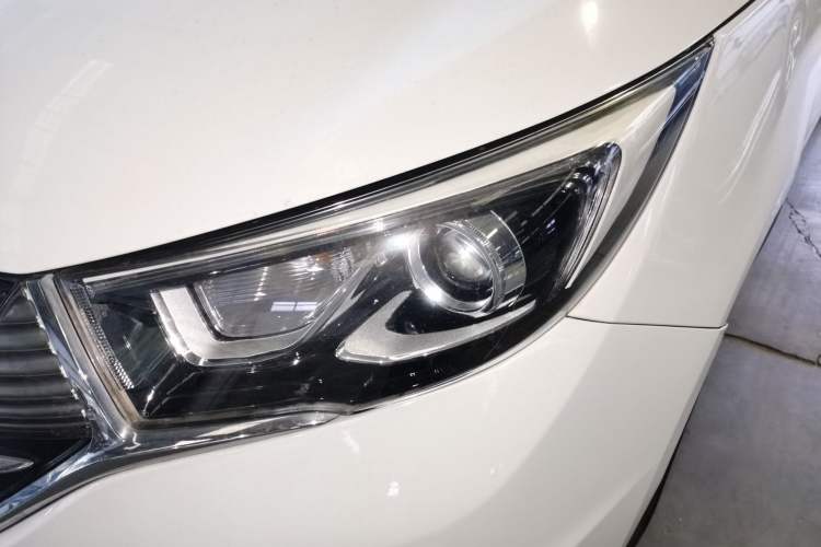 Used CHANGAN KAICHENG Oushang A600 2018 1.5L Manual Luxury Model Left Front Headlight