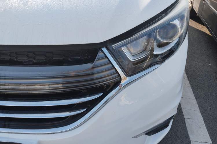 Used CHANGAN KAICHENG Oushang A600 2018 1.5L Manual Elite Version Left Front Headlight