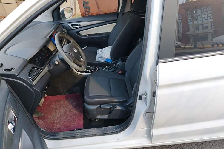 Used CHANGAN KAICHENG Oushang A600 2018 1.6L Automatic Elite Model Left Front Seat
