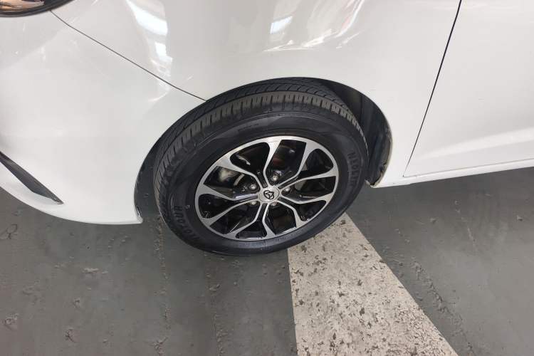 Used CHANGAN KAICHENG Oushang A600 2018 1.5L Manual Elite Version Left Front Wheel Hub