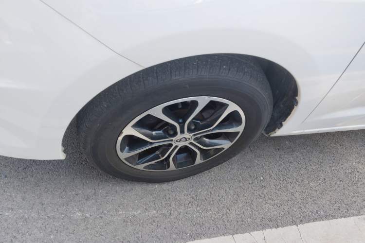 Used CHANGAN KAICHENG Oushang A600 2018 1.5L Manual Elite Version Left Front Wheel Hub