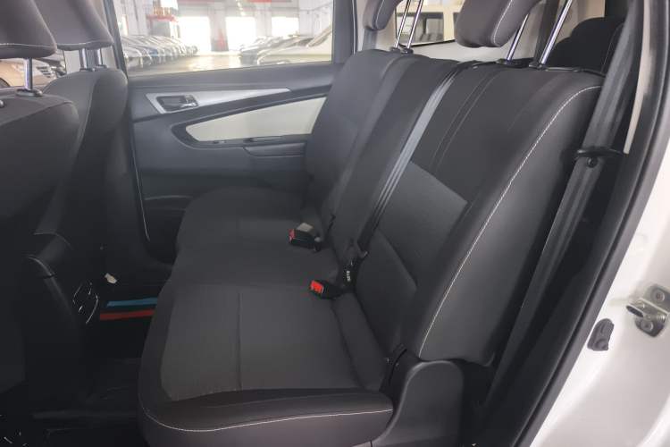 Used CHANGAN KAICHENG Oushang A600 2018 1.5L Manual Elite Version Left Rear Seat