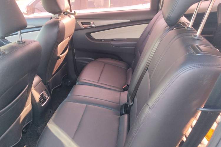 Used CHANGAN KAICHENG Oushang A600 2018 1.5L Manual Elite Version Left Rear Seat