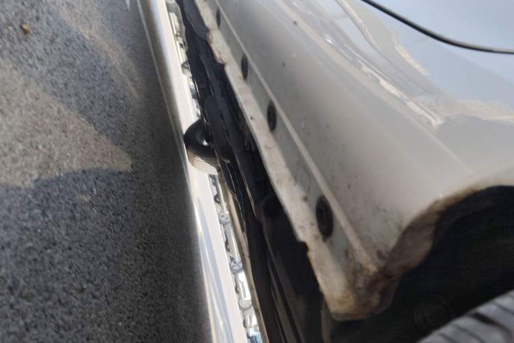 Used CHANGAN KAICHENG Oushang A600 2018 1.5L Manual Elite Version Left Side Sill