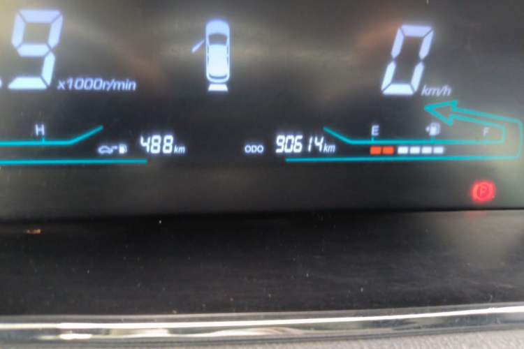 Used CHANGAN KAICHENG Oushang A600 2018 1.5L Manual Luxury Model Odometer Close Up