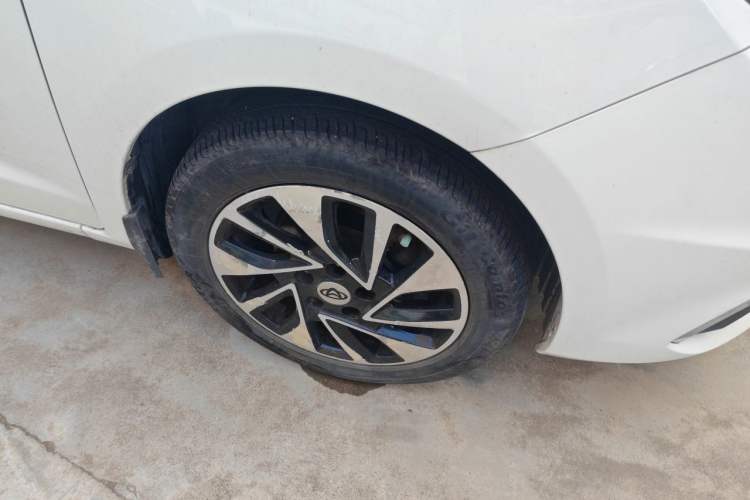 Used CHANGAN KAICHENG Oushang A600 2018 1.5L Manual Luxury Model Right Front Wheel Hub