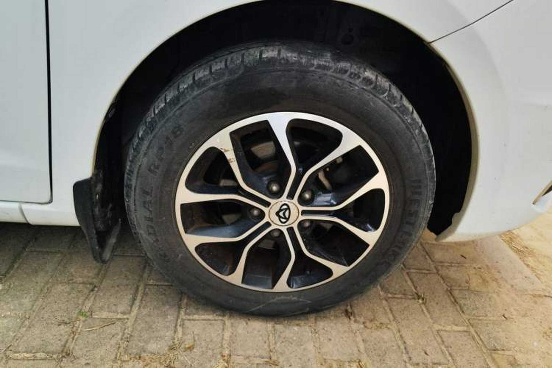 Used CHANGAN KAICHENG Oushang A600 2018 1.5L Manual Elite Version Right Front Wheel Hub