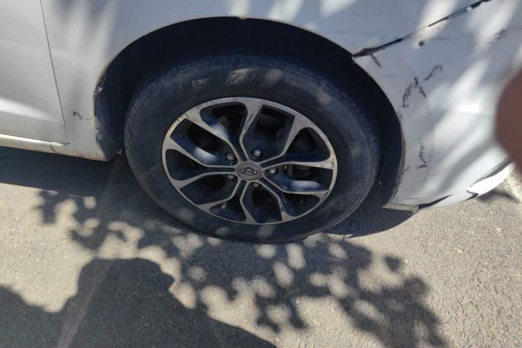Used CHANGAN KAICHENG Oushang A600 2018 1.5L Manual Elite Version Right Front Wheel Hub
