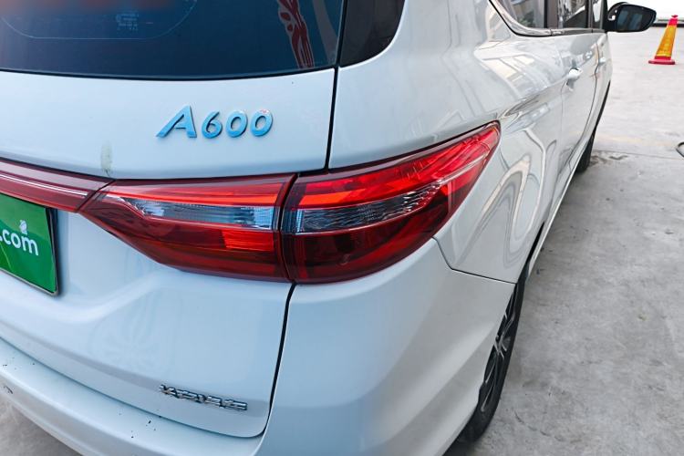 Used CHANGAN KAICHENG Oushang A600 2018 1.5L Manual Elite Version Right Rear Taillight