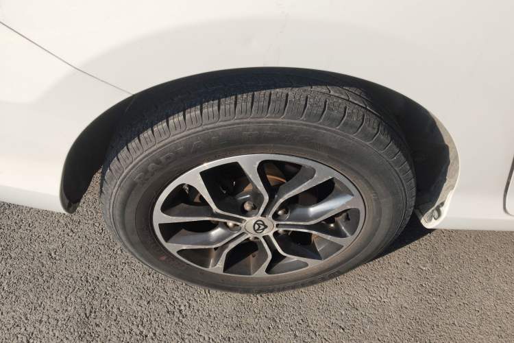 Used CHANGAN KAICHENG Oushang A600 2018 1.5L Manual Elite Version Right Rear Wheel Hub
