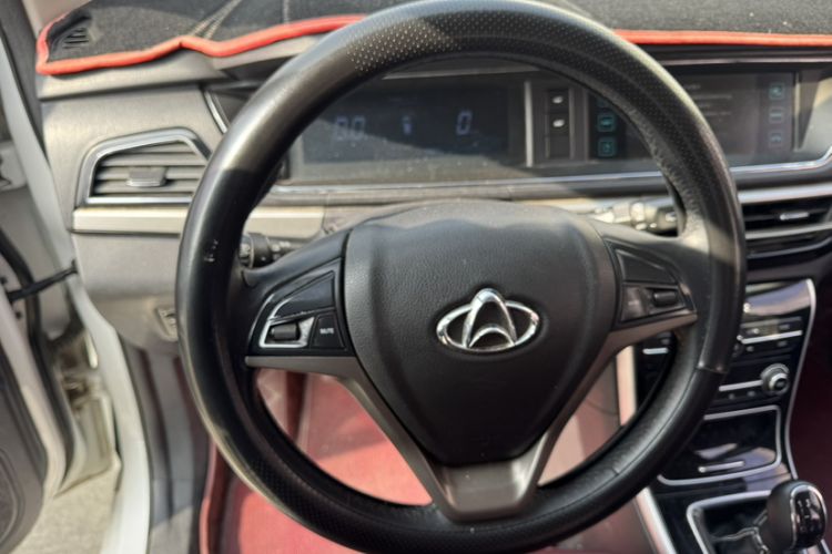 Used CHANGAN KAICHENG Oushang A600 2018 1.5L Manual Luxury Model Steering Wheel