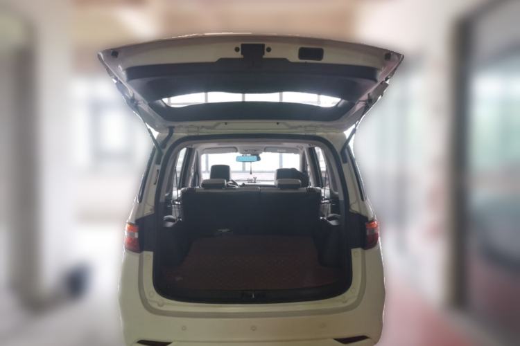Used CHANGAN KAICHENG Oushang A600 2018 1.5L Manual Luxury Model Trunk
