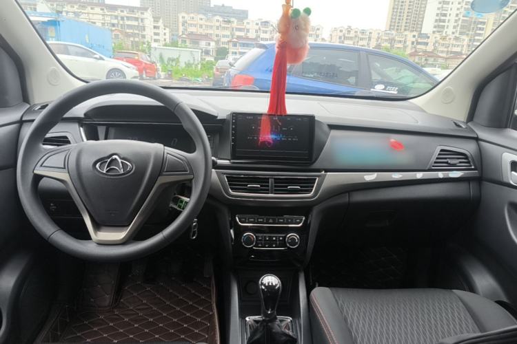 Used CHANGAN KAICHENG Oushang A600 2019 1.5L Manual Comfort Version Center Console
