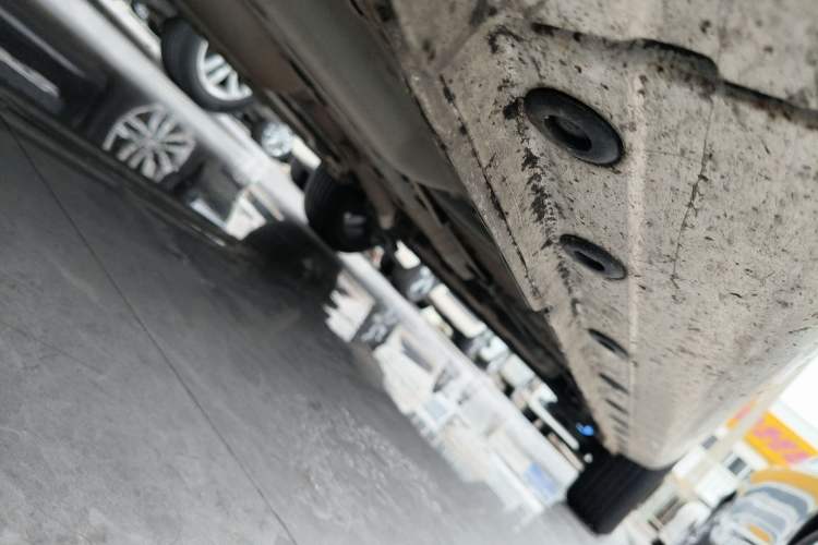 Used CHANGAN KAICHENG Oushang A600 2019 1.5L Manual Comfort Version Chassis Front Left
