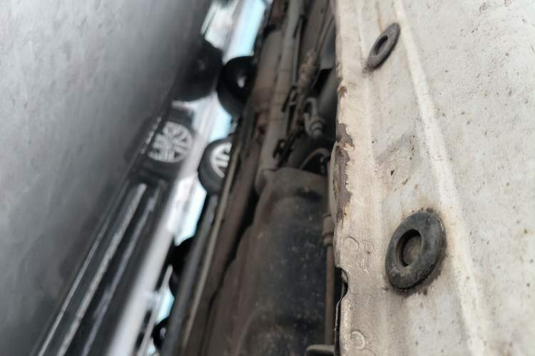 Used CHANGAN KAICHENG Oushang A600 2019 1.5L Manual Comfort Version Chassis Rear Left