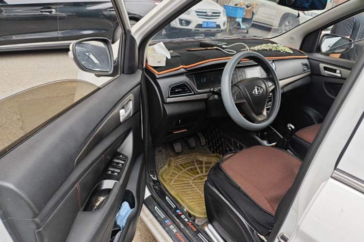Used CHANGAN KAICHENG Oushang A600 2019 1.5L Manual Comfort Version Driver Seat