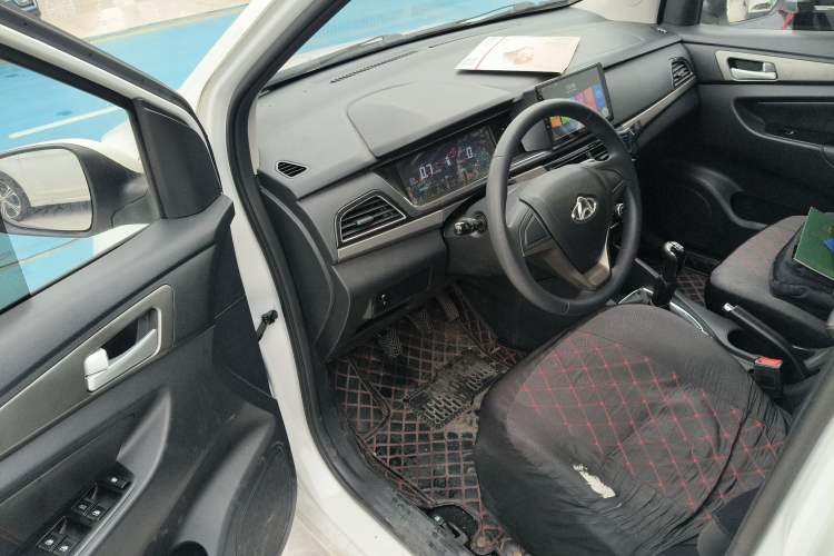 Used CHANGAN KAICHENG Oushang A600 2019 1.5L Manual Comfort Version Driver Seat