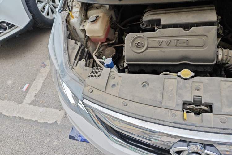 Used CHANGAN KAICHENG Oushang A600 2019 1.5L Manual Comfort Version Engine Bay Right