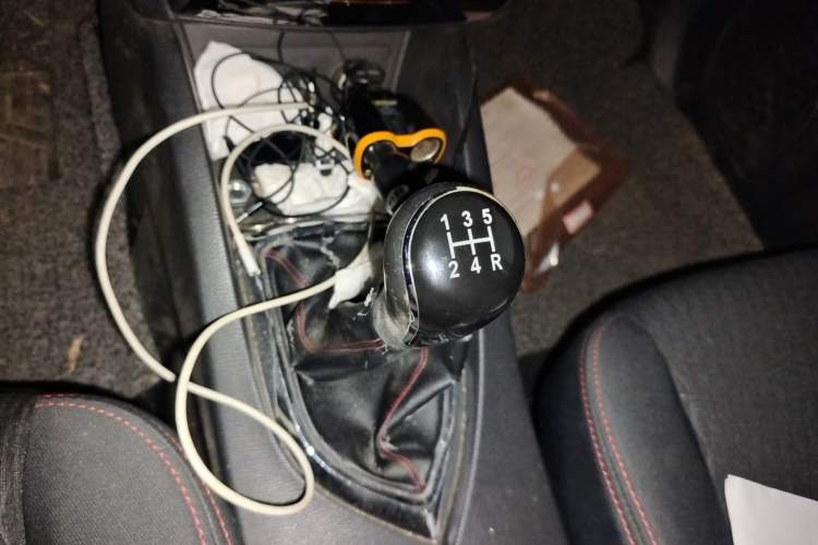 Used CHANGAN KAICHENG Oushang A600 2019 1.5L Manual Simple Edition Gear Lever