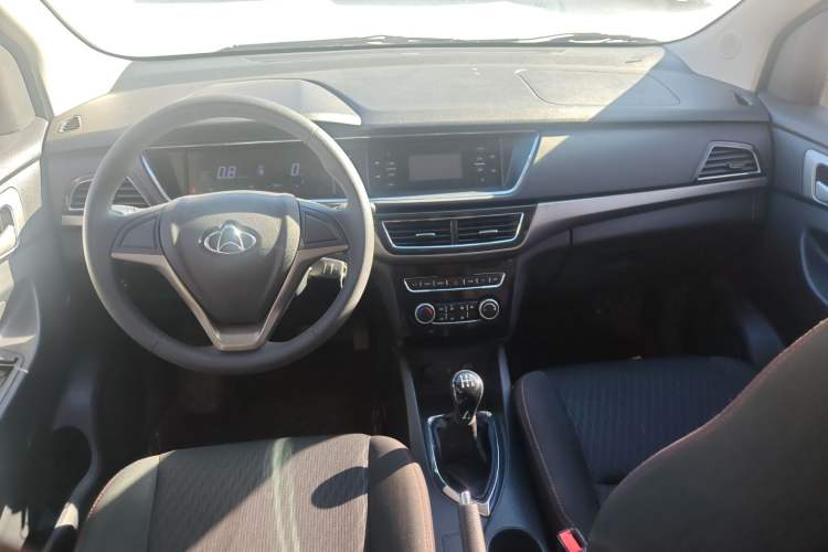Used CHANGAN KAICHENG Oushang A600 2019 1.5L Manual Comfort Version Interior 3