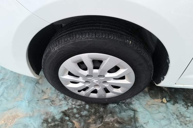 Used CHANGAN KAICHENG Oushang A600 2019 1.5L Manual Comfort Version Left Front Wheel Hub