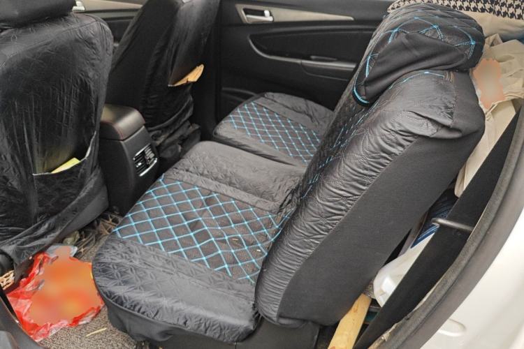 Used CHANGAN KAICHENG Oushang A600 2019 1.5L Manual Comfort Version Left Rear Seat