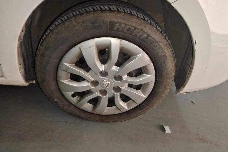 Used CHANGAN KAICHENG Oushang A600 2019 1.5L Manual Simple Edition Right Front Wheel Hub