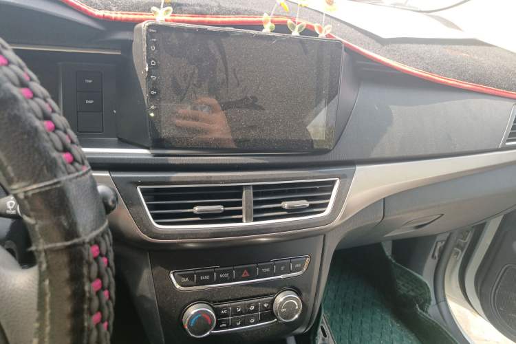 Used CHANGAN KAICHENG Oushang A600 2020 1.5L Manual Entrepreneurial Model Audio And AC Panel