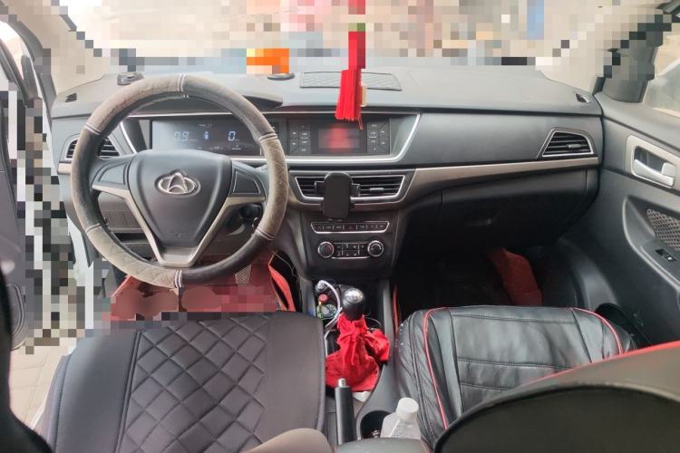 Used CHANGAN KAICHENG Oushang A600 2020 1.5L Manual Entrepreneurial Model Center Console