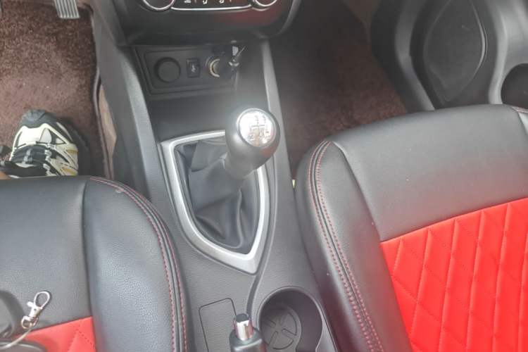 Used CHANGAN KAICHENG Oushang A600 2020 1.5L Manual Entrepreneurial Model Gear Lever
